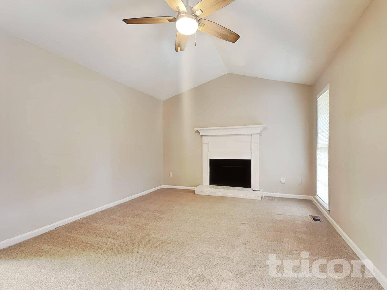 Building Photo - 48 Sumer Ln S