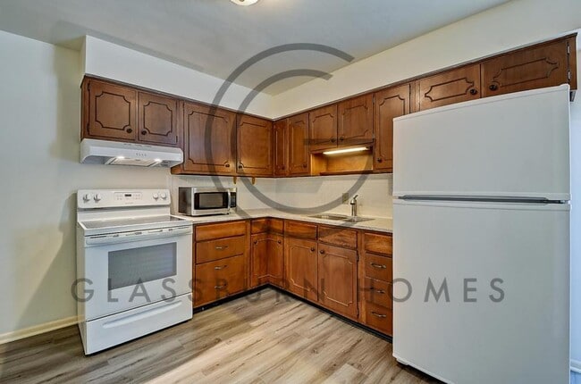 Building Photo - 3203 S Holt Rd