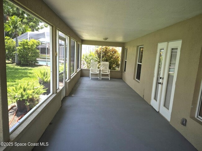 Building Photo - 1233 Foxridge Pl