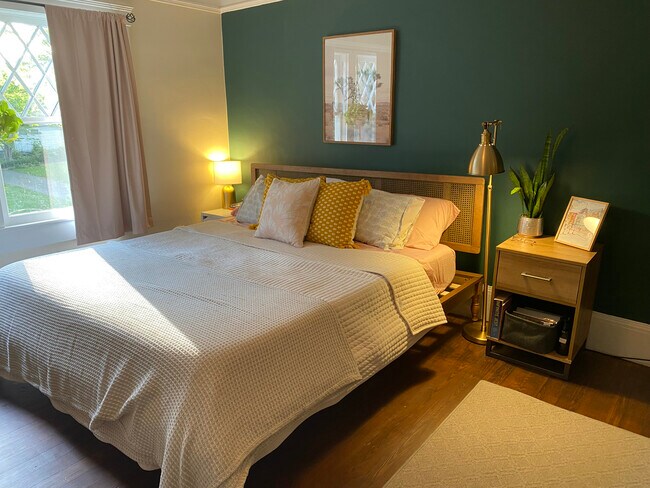 Building Photo - 169 Neely Rd