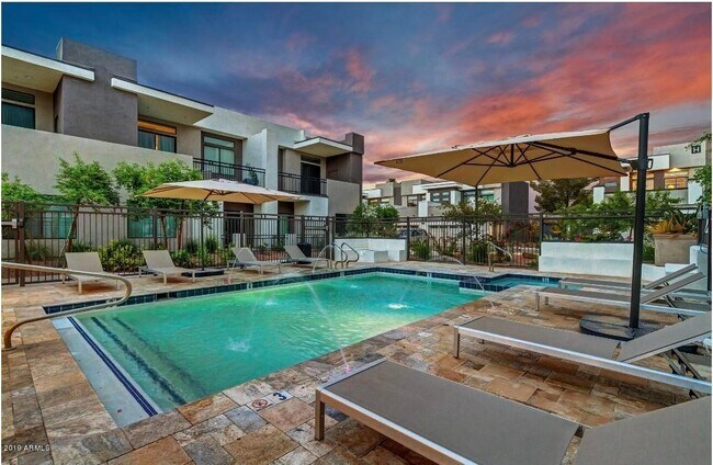 Building Photo - 2015 N 50th St