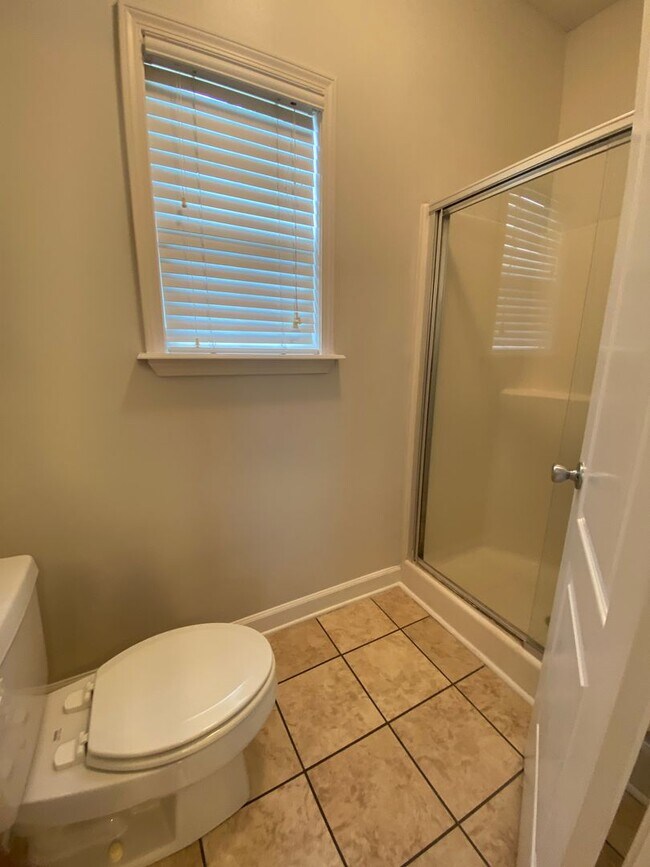 Building Photo - 4207 Broughton St