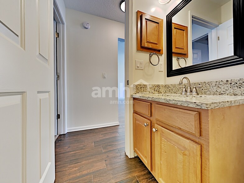 Building Photo - 3111 Stonebrier Ridge Dr