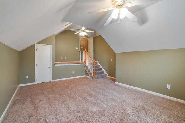 Building Photo - 7037 Mooreland Ct
