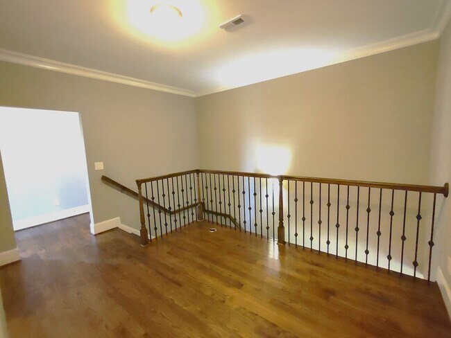 Building Photo - 6432 Fairway Row Ln