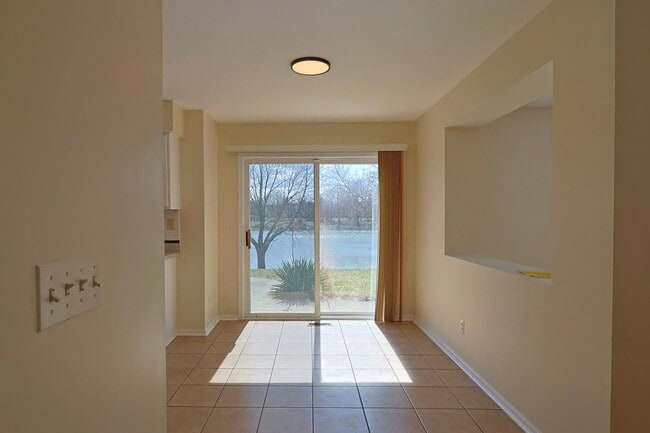 Building Photo - 14252 S Hemingway Cir