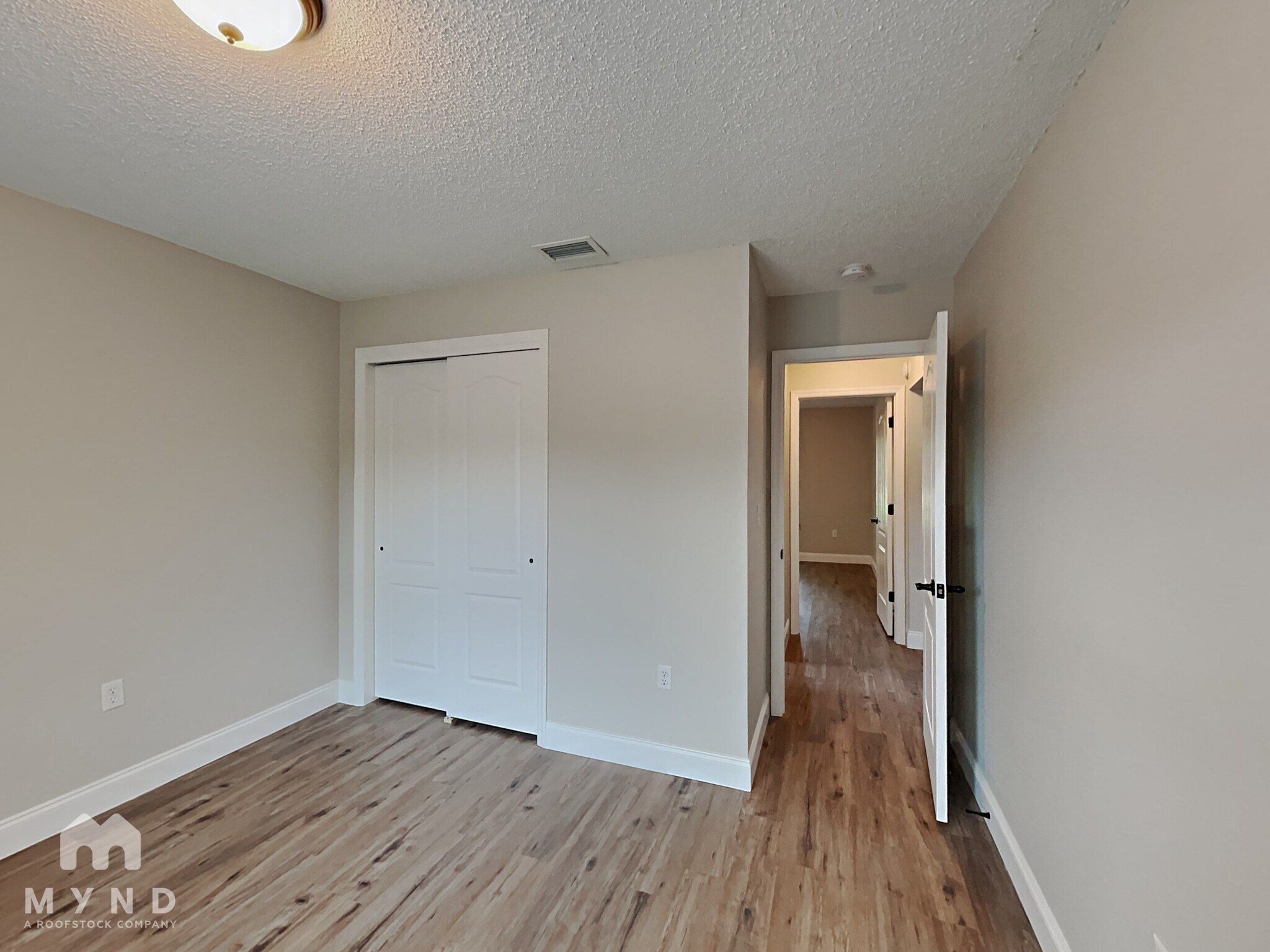 Building Photo - 2069 Banbury Ln