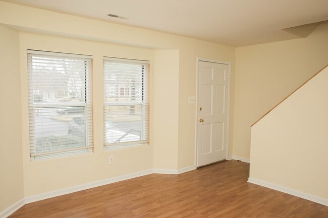 Building Photo - 2754 Gatewood Cir