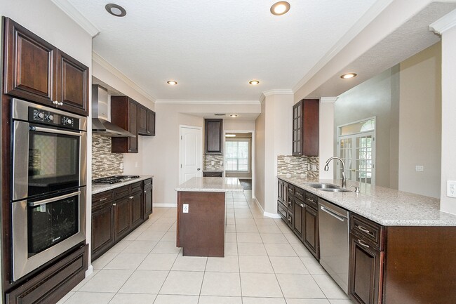 Building Photo - 6223 Presidio Canyon Dr