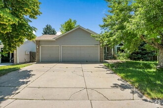 Building Photo - $3,050.00, 4 bed, 3 bath, located in Auror...