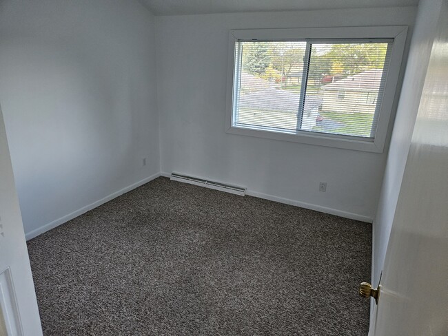 Building Photo - 4807 S 19th St