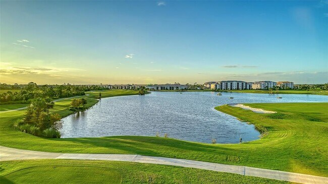 Building Photo - 12140 Wellen Golf St