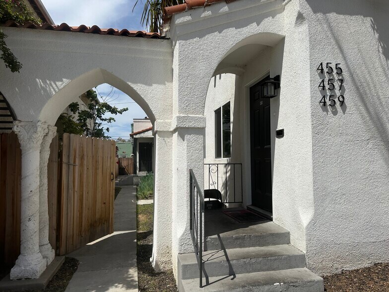 Building Photo - 455 W Cowles St