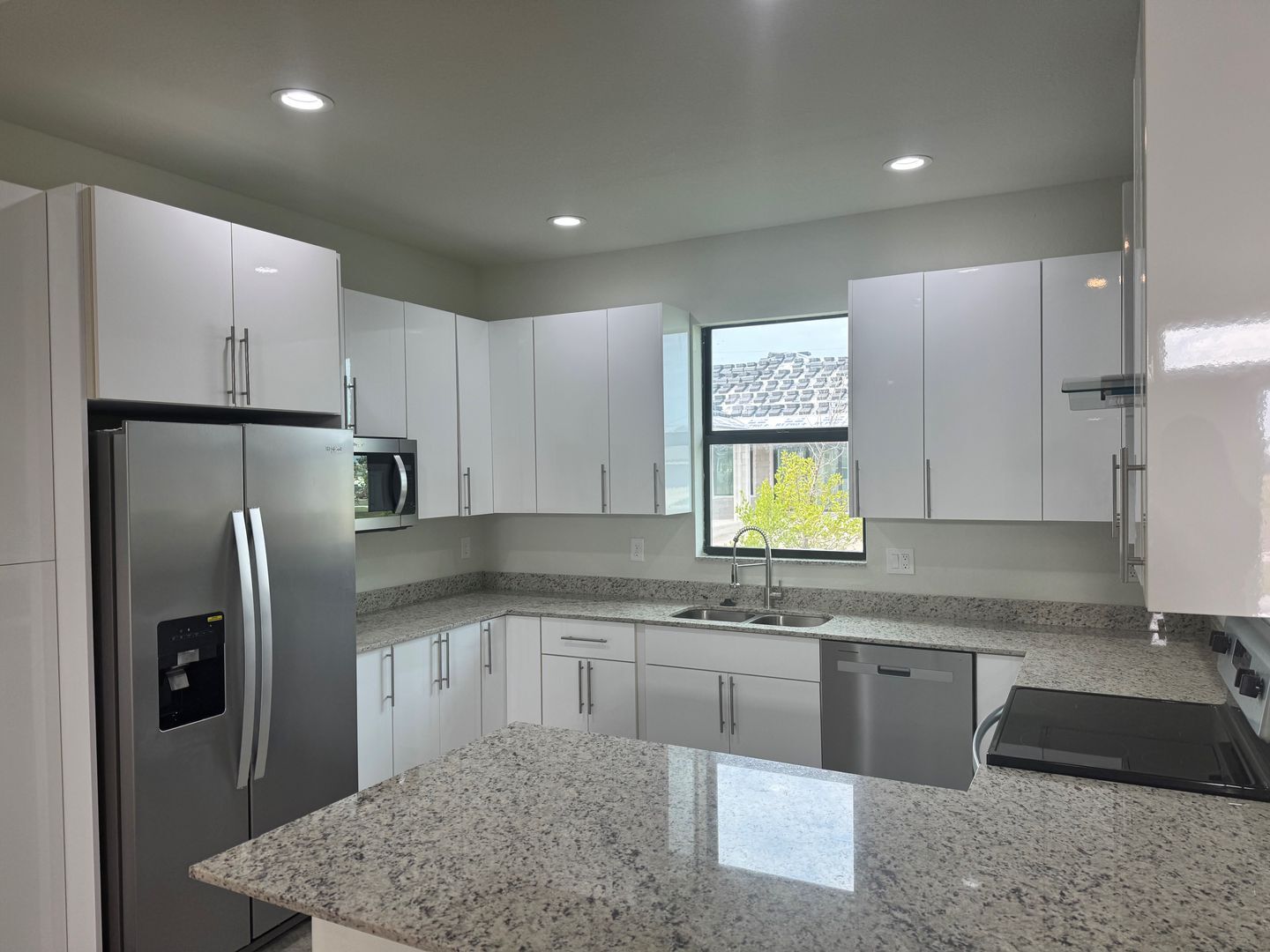 Building Photo - 1638 NW 36th Pl