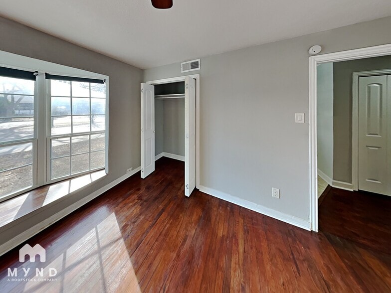 Building Photo - 2141 Province Ln