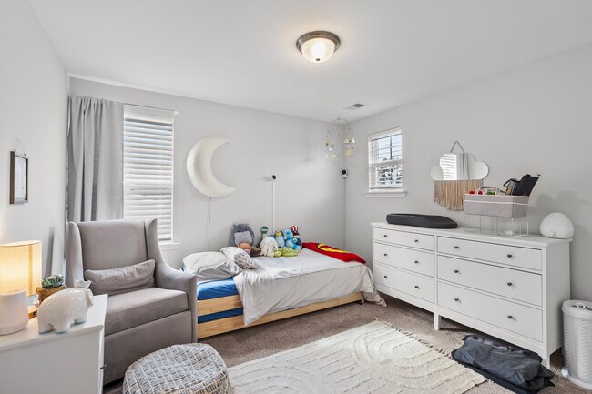 Building Photo - 246 Sessile Oak Rd