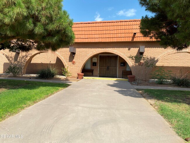 Building Photo - 214 Montego Bay Dr