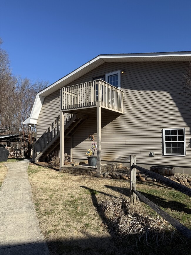 Building Photo - 3515 Mint Rd