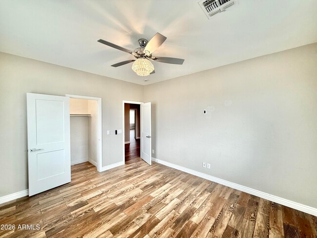 Building Photo - 3640 S Barberry Pl