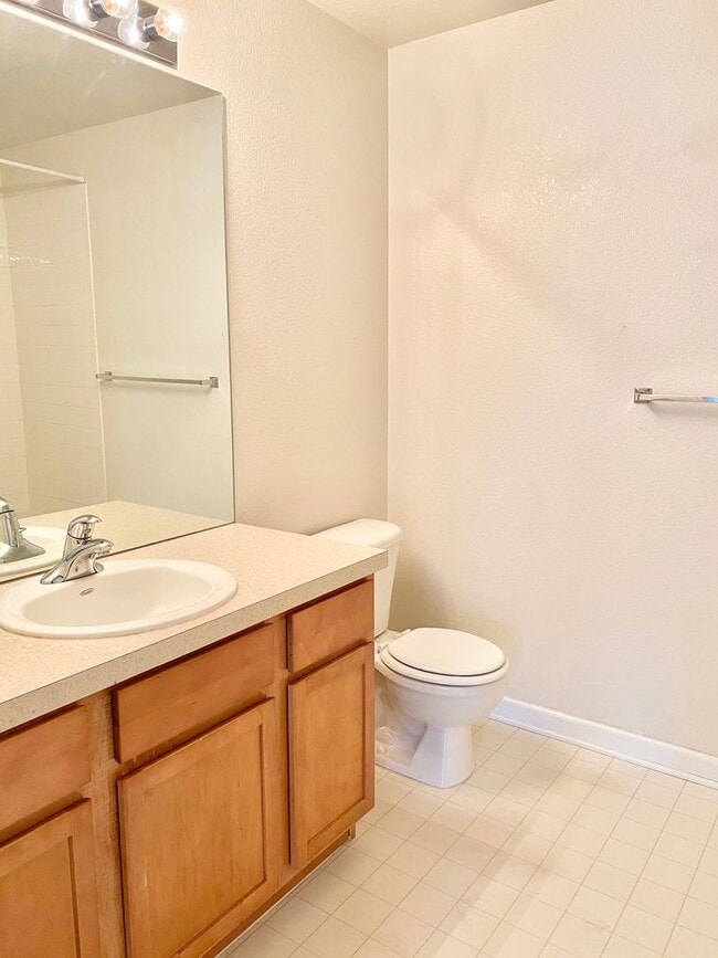 Building Photo - 4775 Hahns Peak Dr
