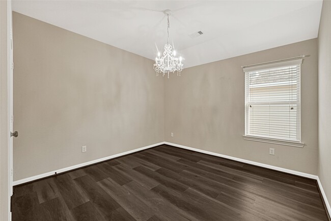 Building Photo - 4943 Ginger Bluff Trail