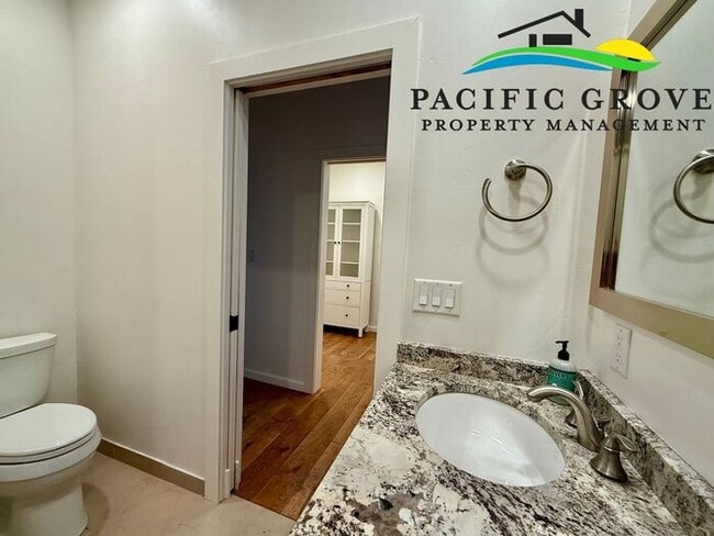 Building Photo - Pacific Grove 2-bedroom , 2 bath. Prime Walk to Town Location!