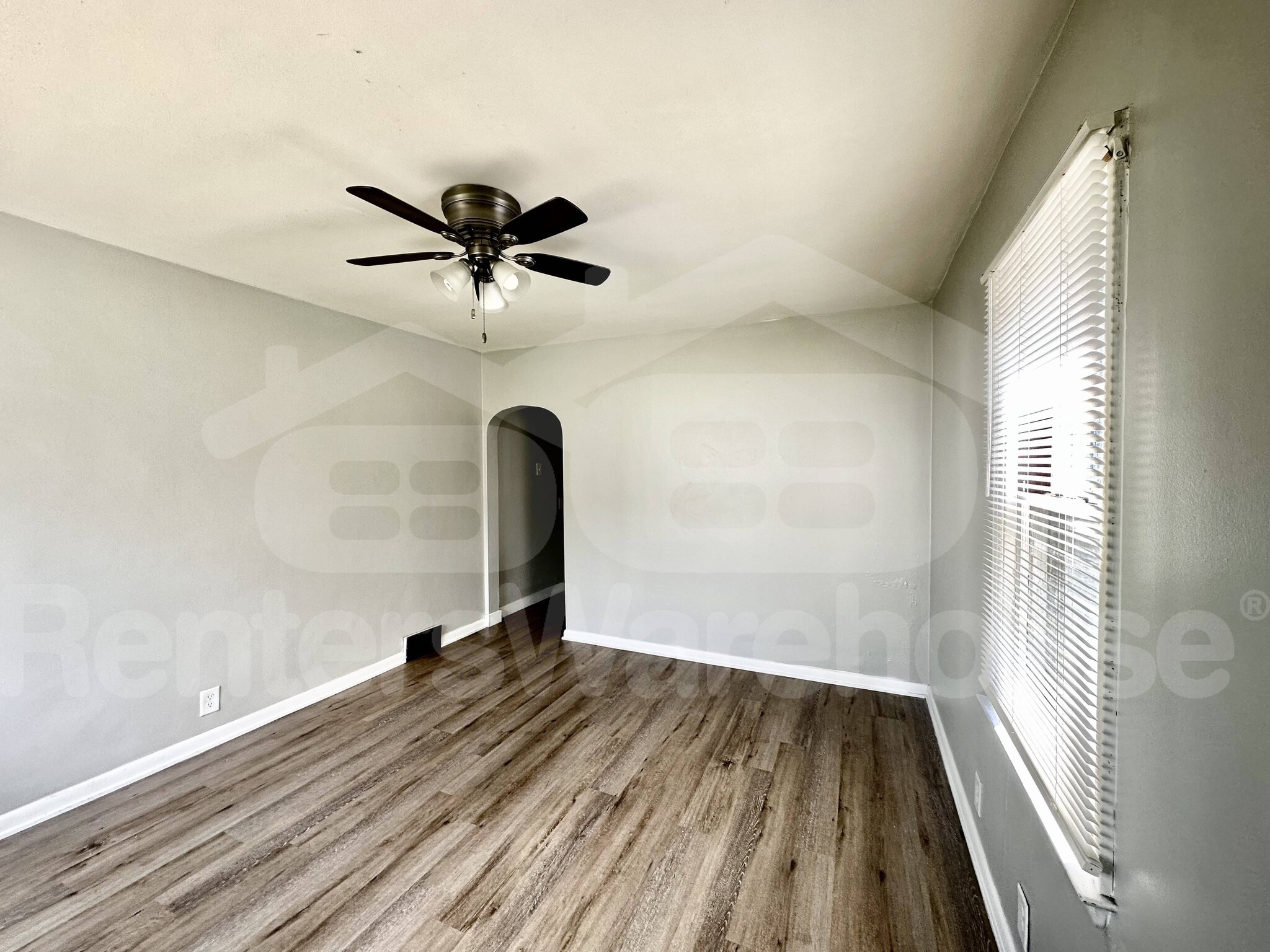 Building Photo - 1210 1/2 West Street