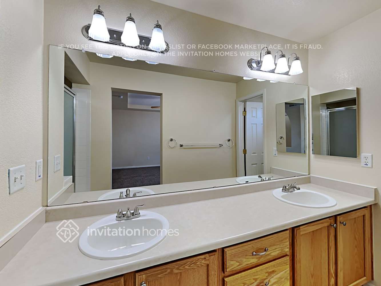 Building Photo - 10620 Cherrybrook Cir