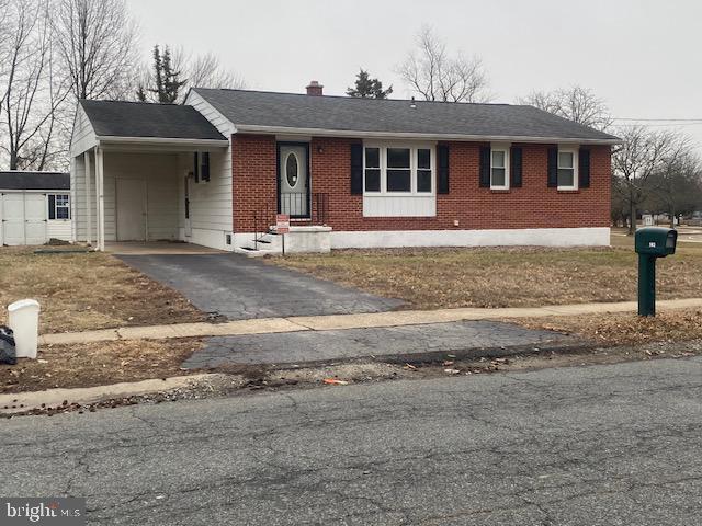 Primary Photo - 102 Courtney Dr