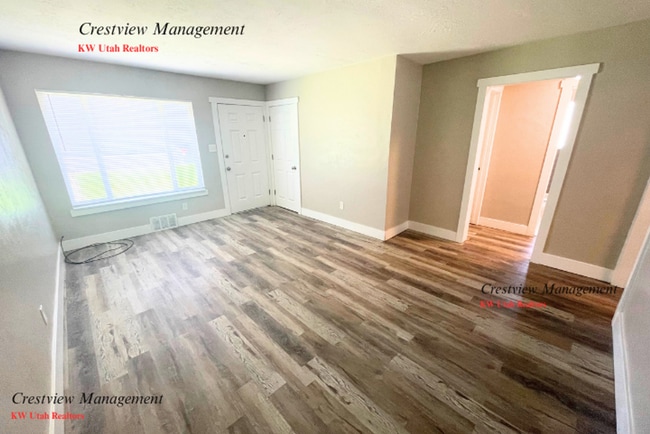 Building Photo - Claybourne Duplex