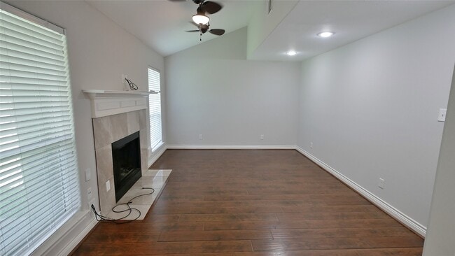 Building Photo - 4315 Field Meadow Dr