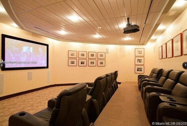 Building Photo - 253 NE 2nd St