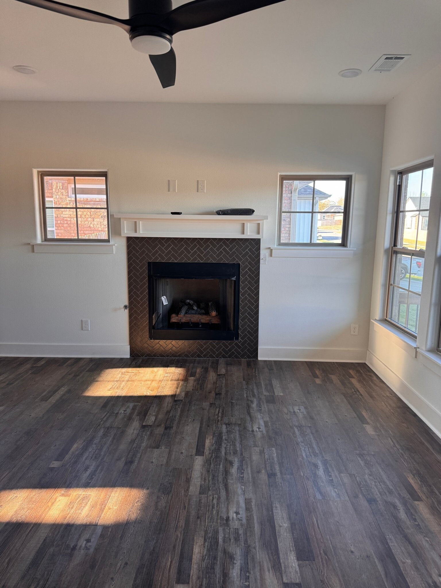 Building Photo - 222 Nebo St