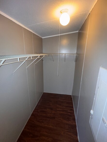 Building Photo - 18493 Prickley Ash Way