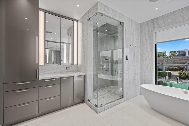 Building Photo - 7474 NE Bay Cove Ct