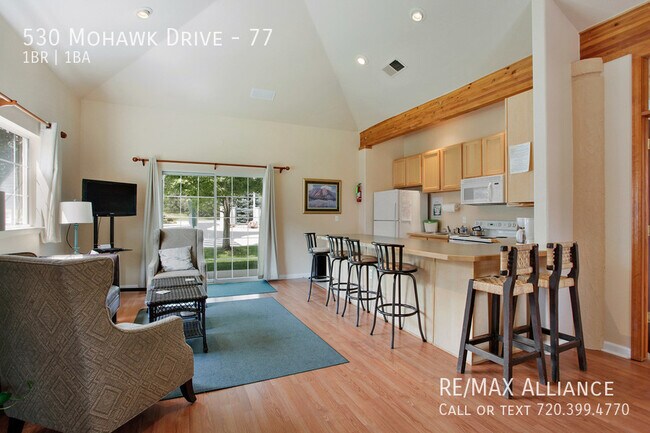 Building Photo - 530 Mohawk Dr