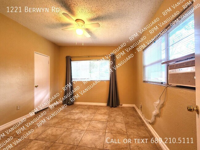 Building Photo - 1221 Berwyn Rd