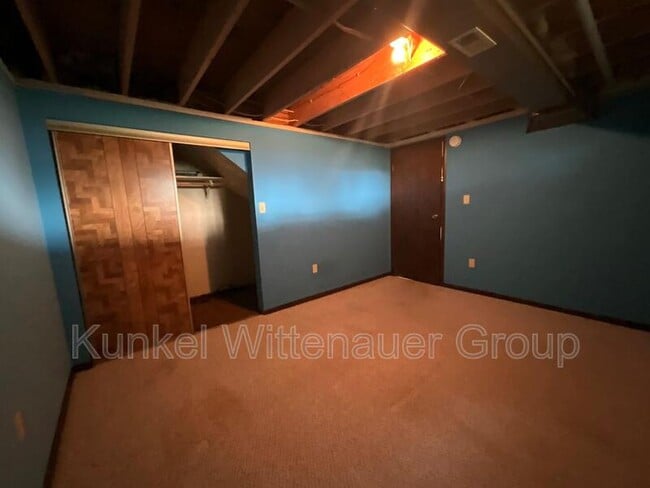 Building Photo - 503 Roland Ave