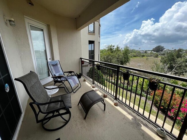 Building Photo - 150 Pantano Cay Blvd