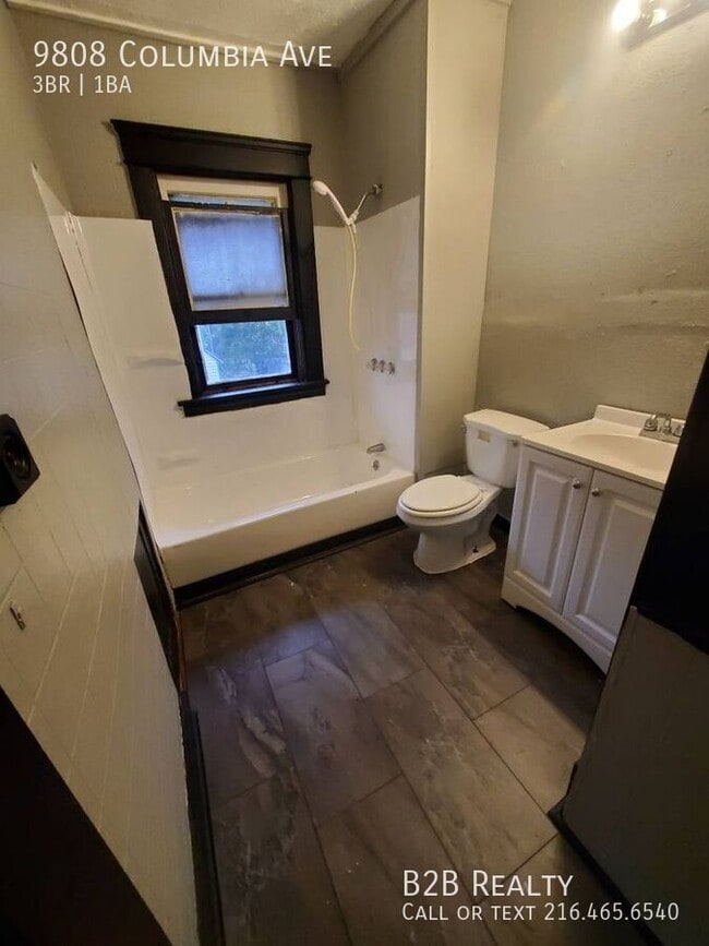 Building Photo - 9808 Columbia Ave