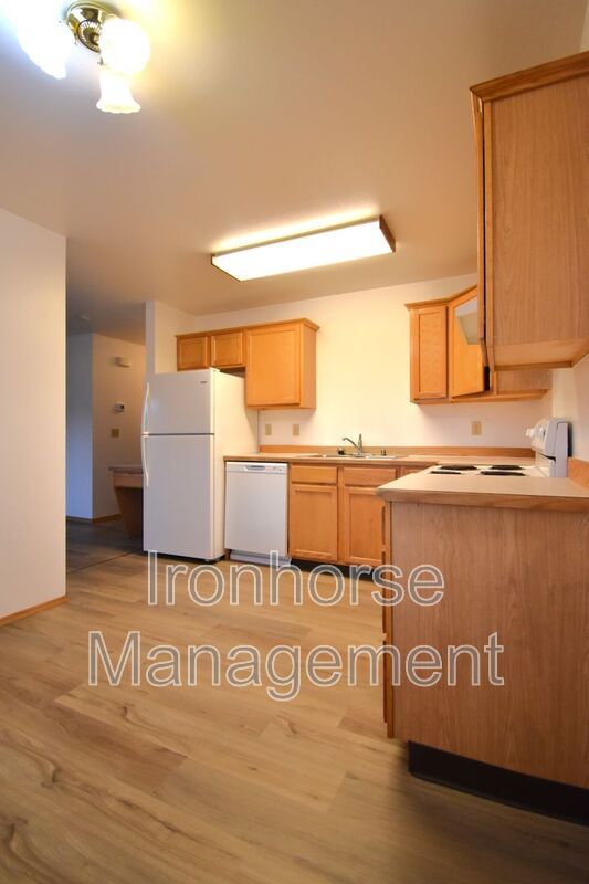 Building Photo - 9 Michael Grove Ave