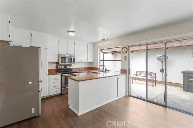 Building Photo - 2898 Alta View Dr