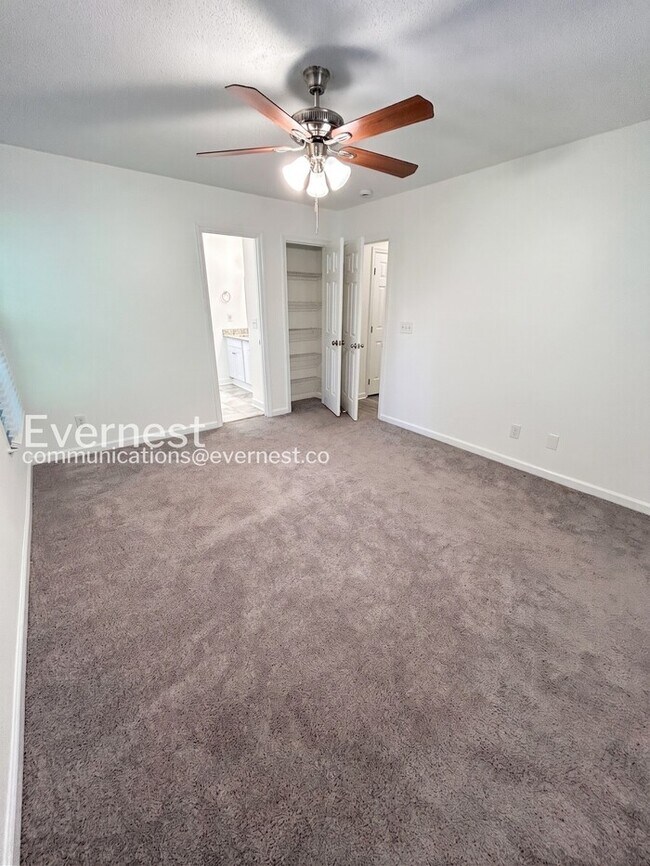 Building Photo - 3312 Northbrook Dr