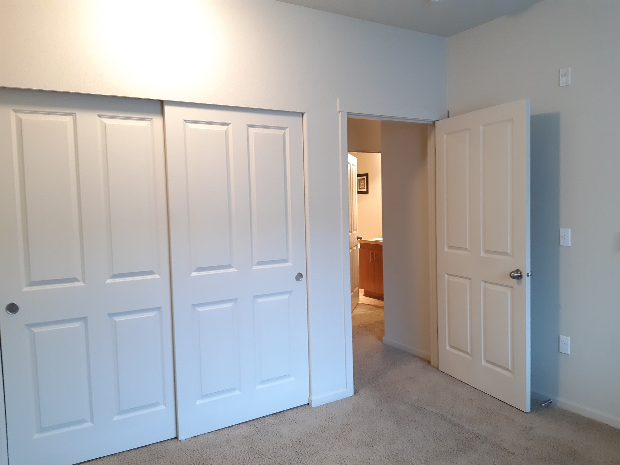 2nd Bed - 10664 NE Holly St