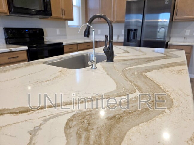 Building Photo - 308 Spirit Cir