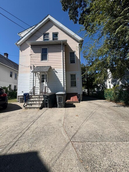 Building Photo - 119 Campbell Ave