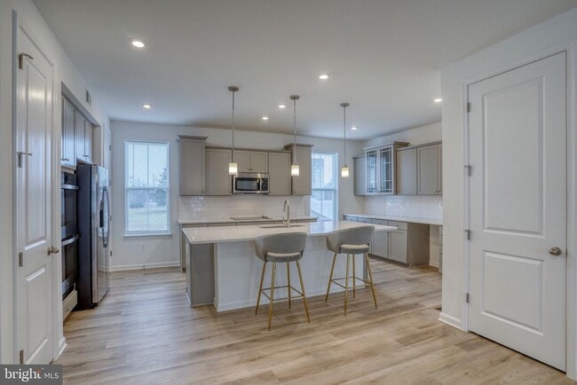 Building Photo - 345 Andrew Ct