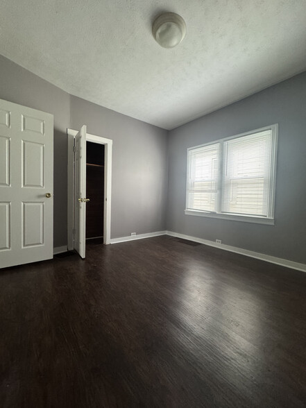 Bedroom 2 - 924 Burton Ave