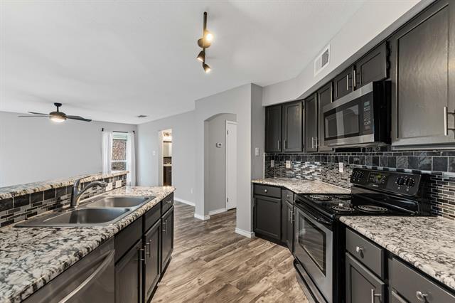 Building Photo - 322 Ashley Oak Ln