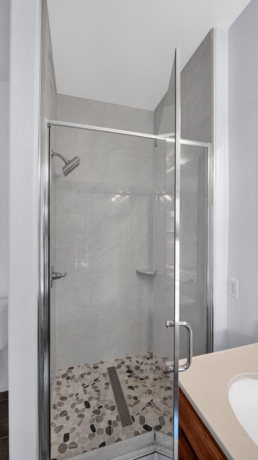 Primary Shower - 1702 E Bell Rd